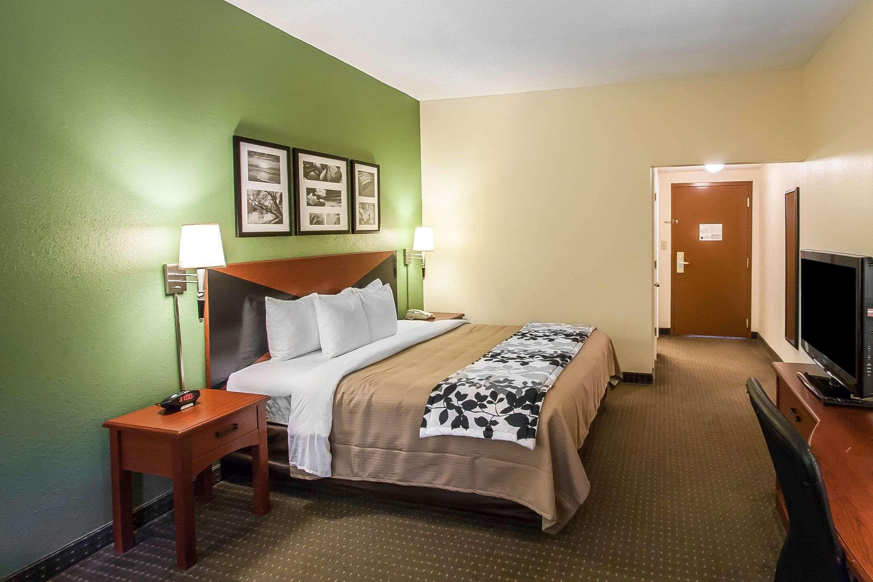 Sleep Inn & Suites Airport Pearl Exterior photo